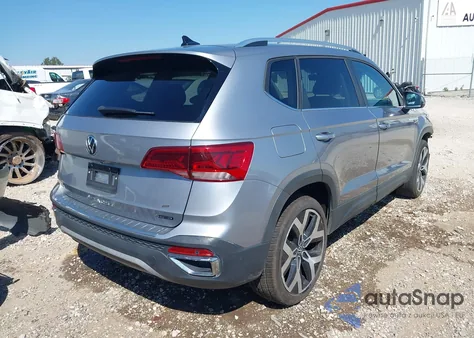 2022 Volkswagen Taos 1.5T Sel z USA, uszkodzony, nr VIN 3VV2X7B23NM075891